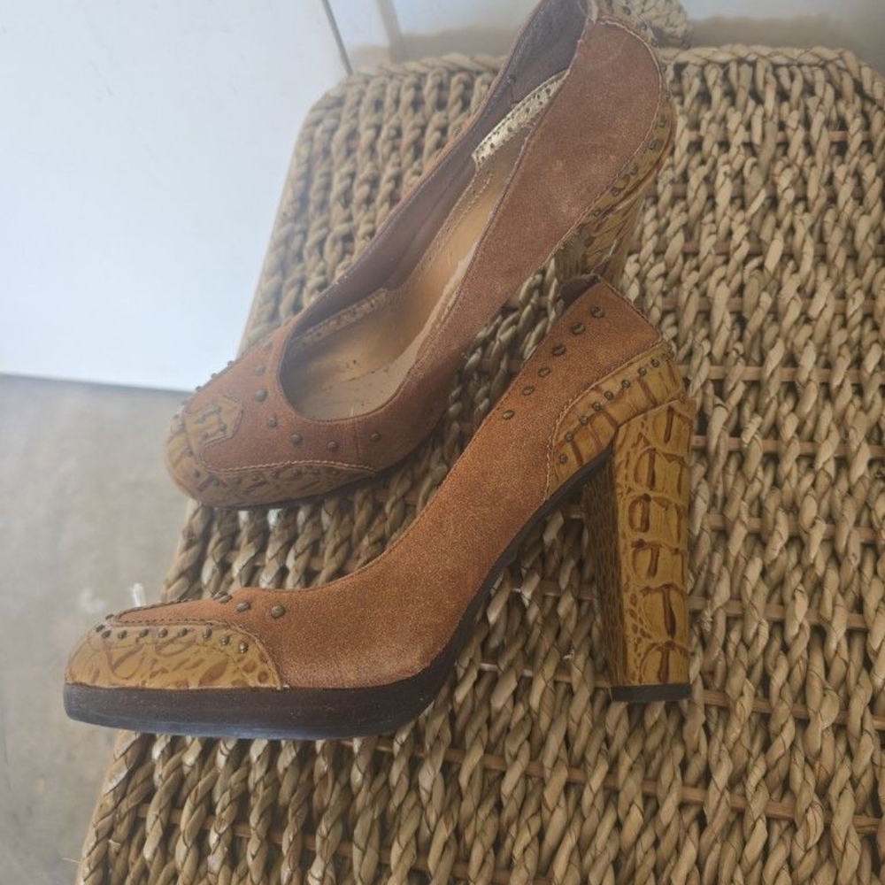 Sam Edelman Brown and Tan Textured Heels